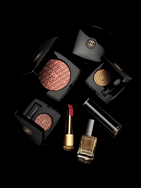 confezione natale chanel|Chanel Beauty: la collezione trucco di Natale .